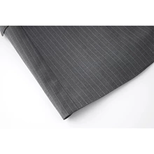 5007 灰色の縦縞