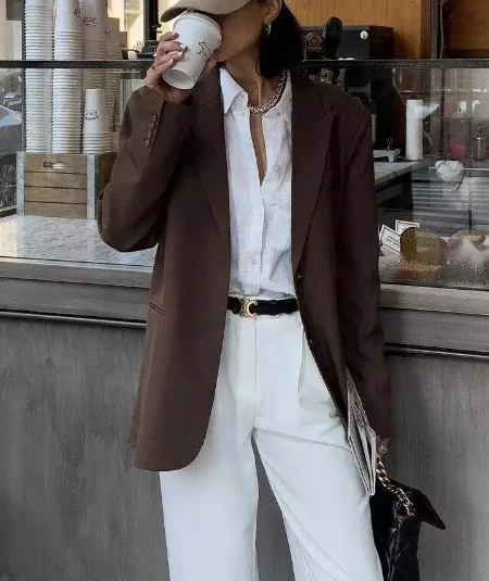 Chenjie suit jacket paired with wide leg pants, exuding a sense of luxury that can be fully extended CHENJIE MTM