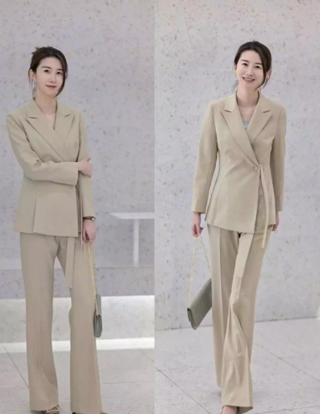 Blazers - The perfect autumn outerwear for young women (30-50), offering a sophisticated and refined look (Part 1 - Complete Sets)
