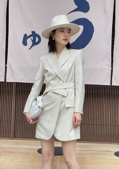 Suit Dress: Simple Yet Powerful